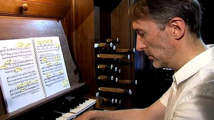 Olivier Latry au grand orgue de la cathédrale de Chambéry
 (France 3 / Culturebox)