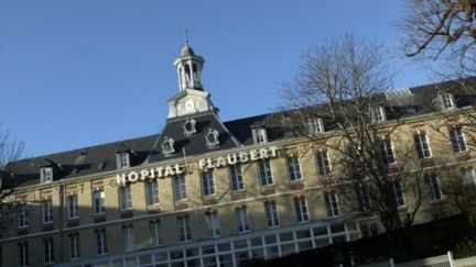 &nbsp; (Deux personnes âgées sont décédées lors d'un incendie qui a touché une aile de l'hôpital Flaubert © MaxPPP)