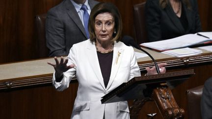 Nancy Pelosi à Washington (Etats-Unis), le 17 novembre 2022. (OLIVIER DOULIERY / AFP)