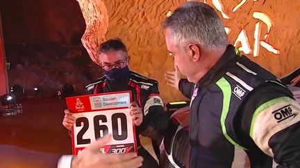 Rallye Dakar&nbsp;: des questions en suspens après l’explosion qui a entraîné des blessures pour un pilote français (France 3)