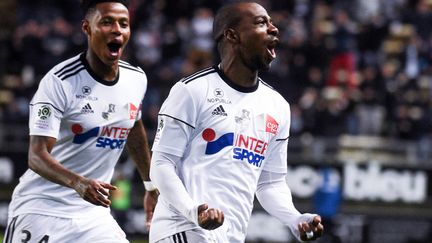 Kakuta qui célèbre l'ouverture du score face à Dijon.