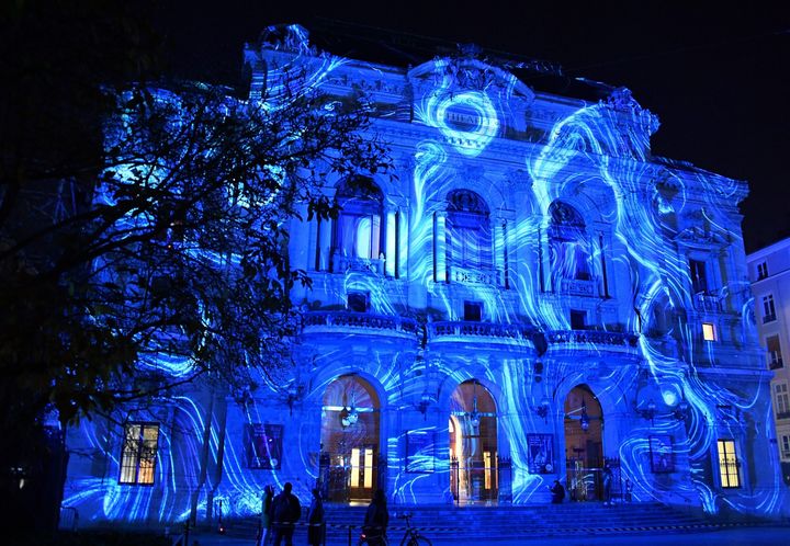 "lightning cloud" - Place des célestins (RICHARD MOUILLAUD / MAXPPP)