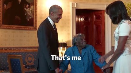 Barack et Michelle Obama accueillent&nbsp;Virginia McLaurin, 106 ans, à la Maison-Blanche. (WHITE HOUSE)