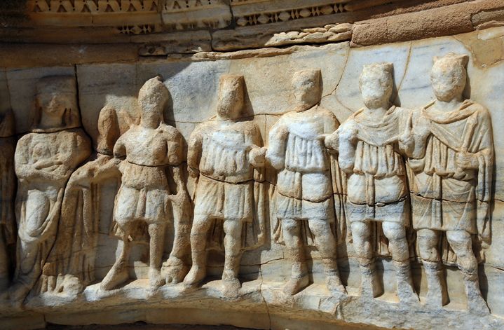 Haut-relief sur le site antique romain antique de Sabratha, en Libye (1er septembre 2018) 
 (Mahmud Turkia / AFP)