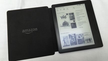 &nbsp; (La nouvelle liseuse Kindle Oasis est plus petite mais plus endurante que les précédents modèles © JC)