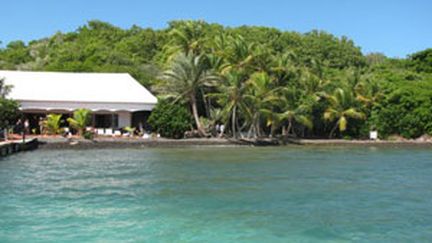 La Martinique dispose de nombreux atouts charme pour les touristes. Ici l¿ilet Oscar dans la baie du François (M.K)