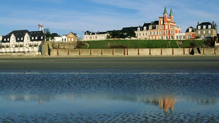 Vue du Crotoy, en baie de Somme.&nbsp; (ANTOINE LORGNIER / AFP&NBSP;)