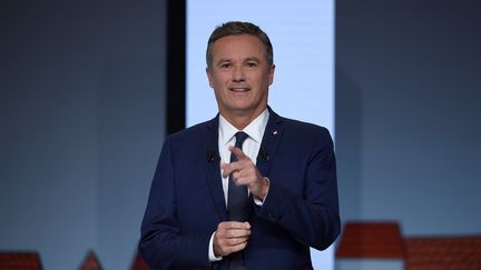 Nicolas Dupont-Aignan, candidat à la présidentielle, le 21 février 2017 à&nbsp;Paris. (LIONEL BONAVENTURE / AFP)