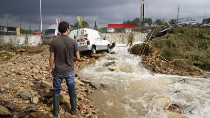 &nbsp; (Route inondée entre Nîmes et Alès vendredi © PHOTOPQR/LA PROVENCE/Bruno SOUILLARD)