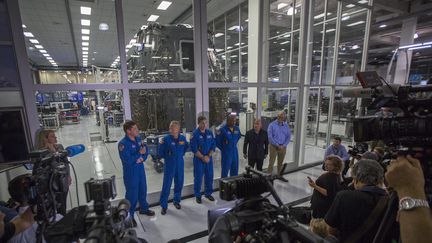 Le&nbsp;premier vol test à bord de Crew Dragon, la capsule conçue par SpaceX, aura lieu en avril 2019. (DAVID MCNEW / GETTY IMAGES NORTH AMERICA)