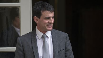 Le Premier ministre, Manuel Valls, le 7 avril 2014 &agrave; l'H&ocirc;tel Matignon &agrave; Paris. (FRED DUFOUR / AFP)