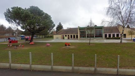 Capture de Google StreetView montrant l'&eacute;cole&nbsp;maternelle de Feytiat (Haute-Vienne), dont la directrice est accus&eacute;e de "violences physiques et psychologiques" sur une quinzaine d'enfants. (GOOGLE STREETVIEW)