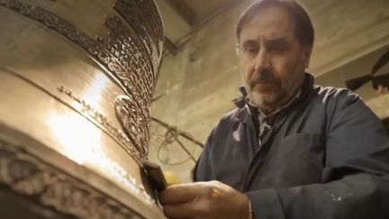 Les cloches du Vatican, un savoir-faire vieux de 1 000 ans. (France 2)