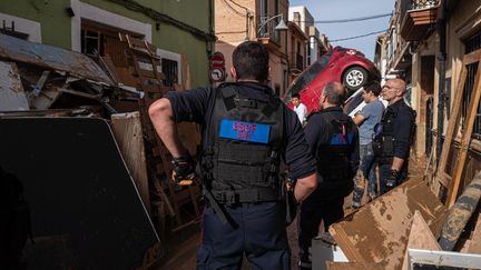 Quatre tonnes de matériel et cinq pompiers français sont arrivés dans la région de Valence, en Espagne. (GSCF / DR)