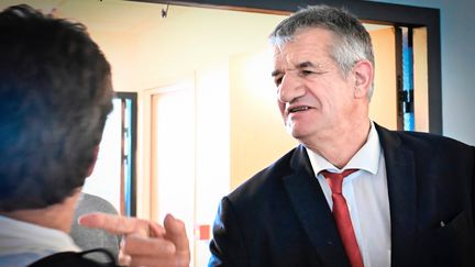 L'ancien candidat à l'élection présidentielle Jean Lassalle à Cournon (Puy-de-Dôme), le 4 octobre 2023. (RICHARD BRUNEL / LA MONTAGNE / MAXPPP)