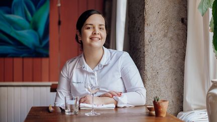 La cheffe mexicaine propose à Lyon, sur les hauteurs de la Croix-Rousse, dans son restaurant Alebrije, une cuisine gastronomique de son pays. (CHARO AMADOR / ALEBRIJE)