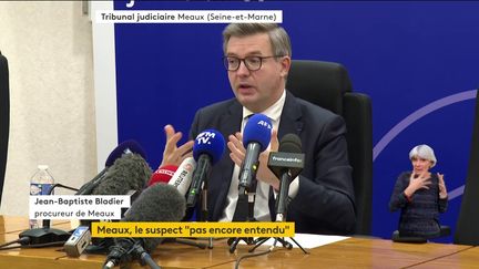 Le procureur de Meaux (Seine-et-Marne), Jean-Baptiste Blodier, lors d'une conférence de presse, le 26 décembre 2023. (FRANCEINFO)