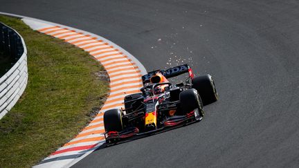 Le Néerlandais Max Verstappen a pris la pole position du GP des Pays-Bas, samedi 4 septembre 2021. (FLORENT GOODEN / DPPI / AFP)
