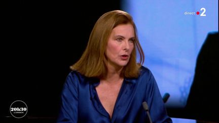 Carole Bouquet, le 4 mars 2018 sur France 2 dans "20h30 le dimanche". (FRANCE 2)