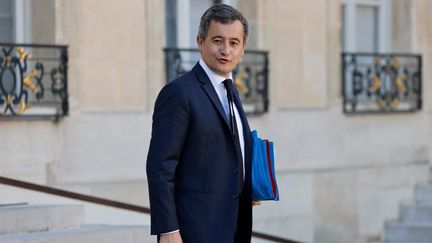 Le ministre de l'Intérieur Gérald Darmanin quitte l'Elysée le 9 février 2022. (LUDOVIC MARIN / AFP)