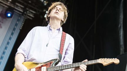 Le guitariste Thurston Moore, ex-Sonic Youth, en concert à Leeds (G-B) le 22 juillet 2016. (TRACEY WELCH/SHUTTERSTO/SIPA / REX / SIPA)