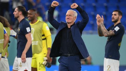 Didier Deschamps savoure la victoire obtenue face au Danemark lors du deuxième match de la phase de poules de la Coupe du monde au Qatar, le 26 novembre 2022. (AFP)