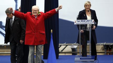 FN : Jean-Marie Le Pen à l'écart du défilé du 1er-Mai