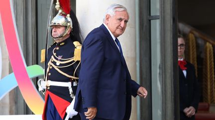 L'ancien sénateur et Premier ministre Jean-Pierre Raffarin, le 15 septembre 2017 à l'Elysée, à Paris.&nbsp; (LUDOVIC MARIN / AFP)