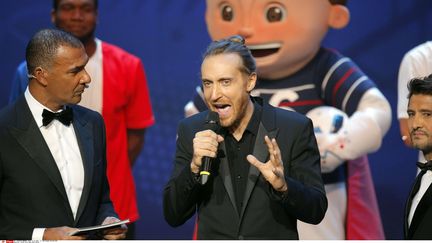 Le DJ français David Guetta, photographié le 12 décembre 2015 à Paris, a été choisi pour composer&nbsp;l'hymne officiel de l'Euro 2016, organisé en France. (CHRISTOPHE ENA / AP / SIPA)