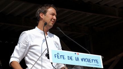 Le député Les Républicains Guillaume Peltier lors de la "fête de la violette" à La Marolle-en-Sologne (Loir-et-Cher), le 19 septembre 2020. (GUILLAUME SOUVANT / AFP)