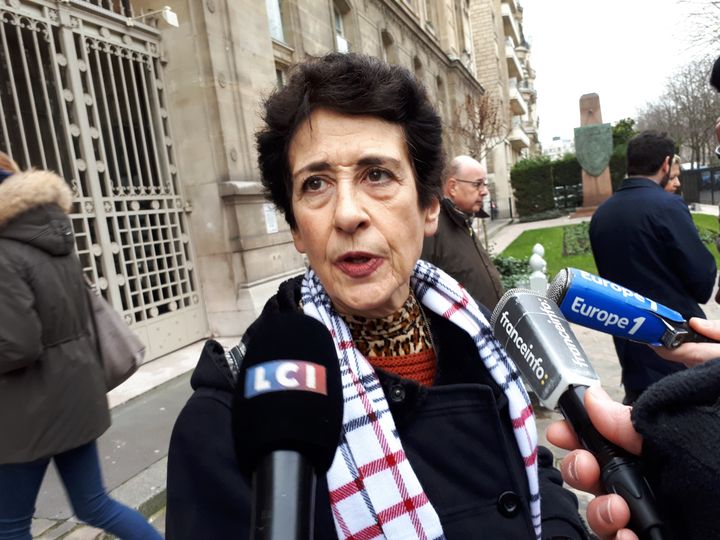 &nbsp;Joséphine, voisine de palier de la principale suspecte dans l'incendie mortel d'un immeuble du 16e arrondissement de Paris, le 5 février 2019. (BENJAMIN ILLY / FRANCE-INFO)