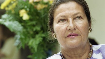 L'ancienne ministre Simone Veil, le 28 août 1992 à La Garde-Freinet (Var). (FRANZ CHAVAROCHE / AFP)