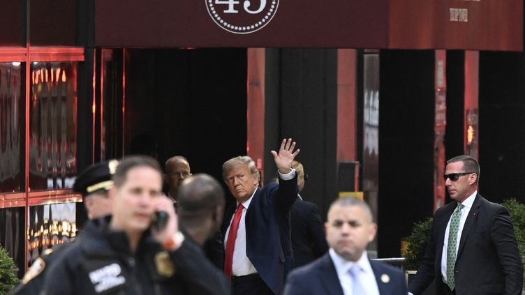 Former US President Donald Trump arrives at Trump Tower in New York, US, on April 3, 2023. (ED JONES / AFP)