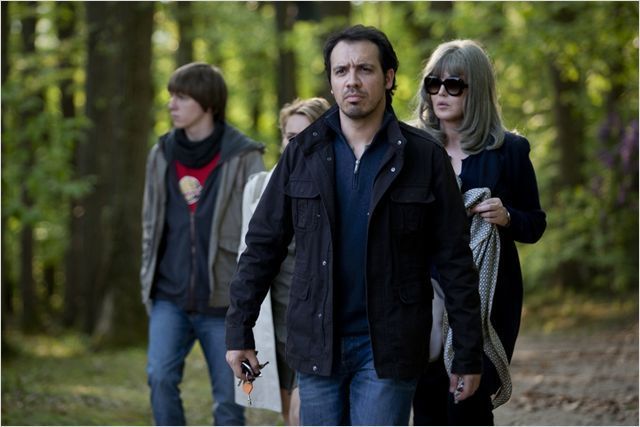 Alexandre Astier, Isabelle Adjani, Julie-Anne Roth, Victor Chambon
 (Pathé Distribution )