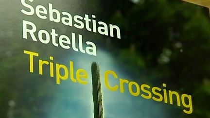 La couverture de Triple Crossing
 (Liana Levi)