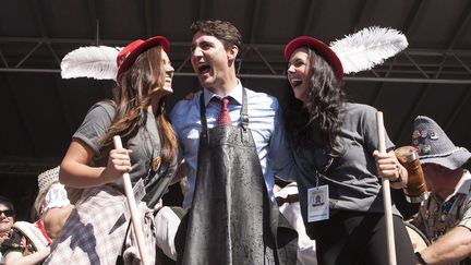 Justin Trudeau lors du final de l'émission de téléréalité de l'émission "The Amazing Race Canada" saison 4, le 7 octobre 2016.&nbsp; (HANNAH YOON/AP/SIPA / AP)