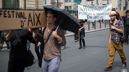 Manifestation d'intermittents dans les rues de Marseille le 17 juin 2014
 (BERTRAND LANGLOIS / AFP)