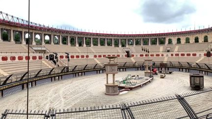 Situé en zone verte, le parc du Puy du Fou, aux Epesses (Vendée), va pouvoir rouvrir avec quelques adaptations, le 11 juin prochain. (Benjamin Mathieu / Alexandre Abergel / Radio France)