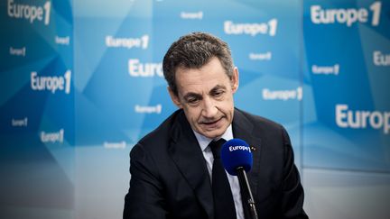 Le président des Républicains Nicolas Sarkozy à Europe 1, jeudi 9 juin 2016. (PHILIPPE LOPEZ / AFP)