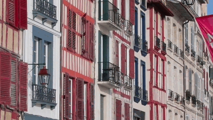 Immobilier : Le pays Basque met en place l’encadrement des loyers (France 2)