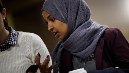 Ilhan Omar, nouvelle élue au Congrès américain, le 15 novembre 2018, à&nbsp;Washington. (BRENDAN SMIALOWSKI / AFP)