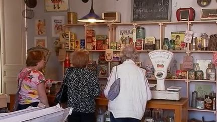 Charente : une épicerie des années 50 réveille les souvenirs des habitants