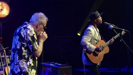 Eric Bibb et Jean-Jacques Milteau à Marciac
 (Sebastien LAPEYRERE/MAXPPP)