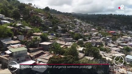 Une ville à Mayotte. (France 2)