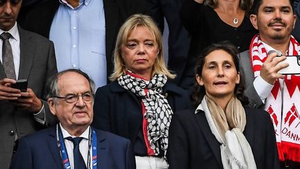 Noël Le Graët, au premier plan à gauche, a annoncé porter plainte pour diffamation contre la ministre des Sports, Amélie Oudéa-Castera, au premier place à droite. (MATTHIEU MIRVILLE / MATTHIEU MIRVILLE)