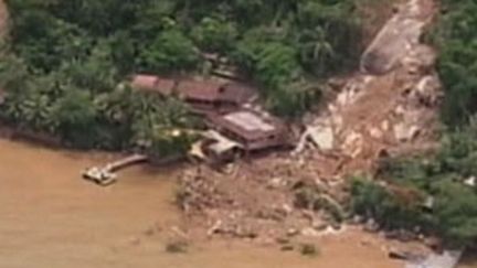 Un pan entier d'une montagne s'est effondré sur un hôtel de l'île d'Ilha Grande, au sud de Rio (France 2)