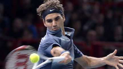 Roger Federer frappe un coup droit