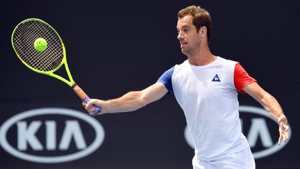 Richard Gasquet à la volée à Melbourne (WILLIAM WEST / AFP)