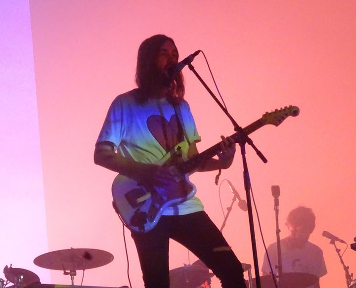 Kevin Parker, le leader du groupe de pop psychédélique australien Tame Impala, au festival parisien We Love Green le 2 juin 2019. (LAURE NARLIAN / FRANCEINFO CULTURE)