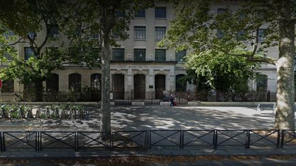 Le lycée Jean de La Fontaine, dans le 16e arrondissement de Paris. (GOOGLE STREET VIEW)